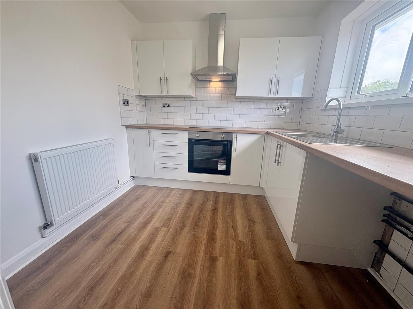 3a The Precinct, Rowan Drive, Porthcawl, CF36 5AT